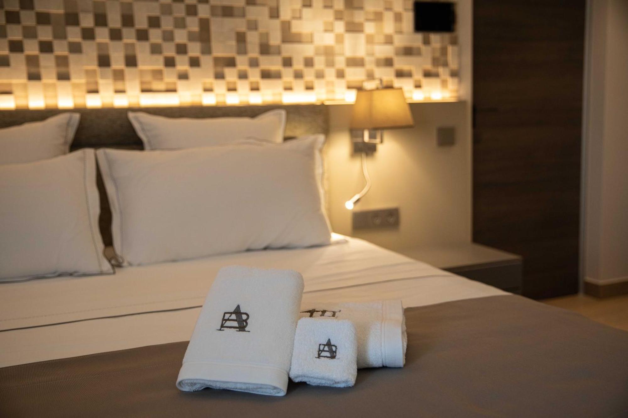 Ab Boutique Hotel - Adults Only ซัมบีเซนซ์ เดอ มุนตาล ภายนอก รูปภาพ